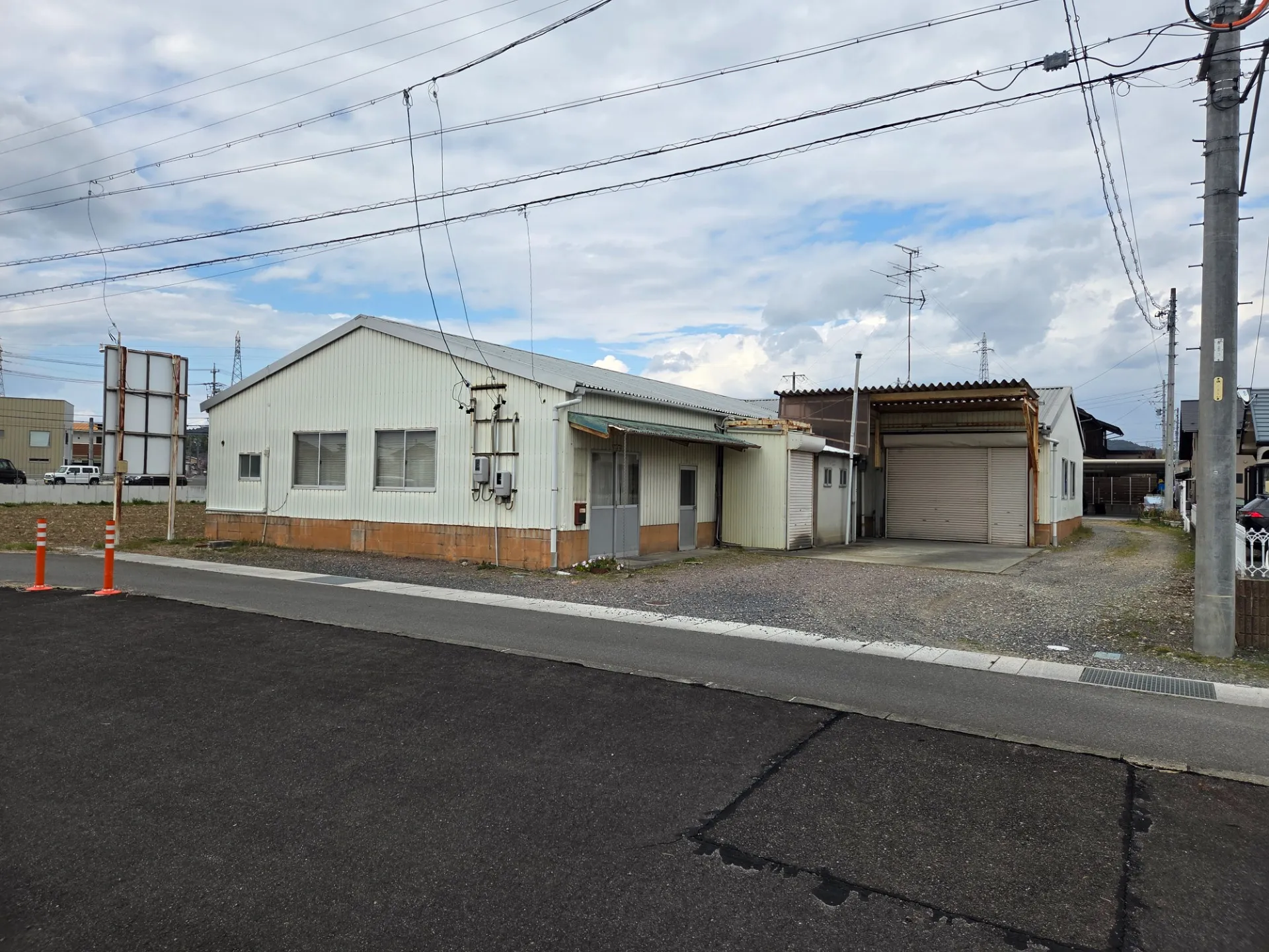 可児郡御嵩町　貸倉庫・事務所